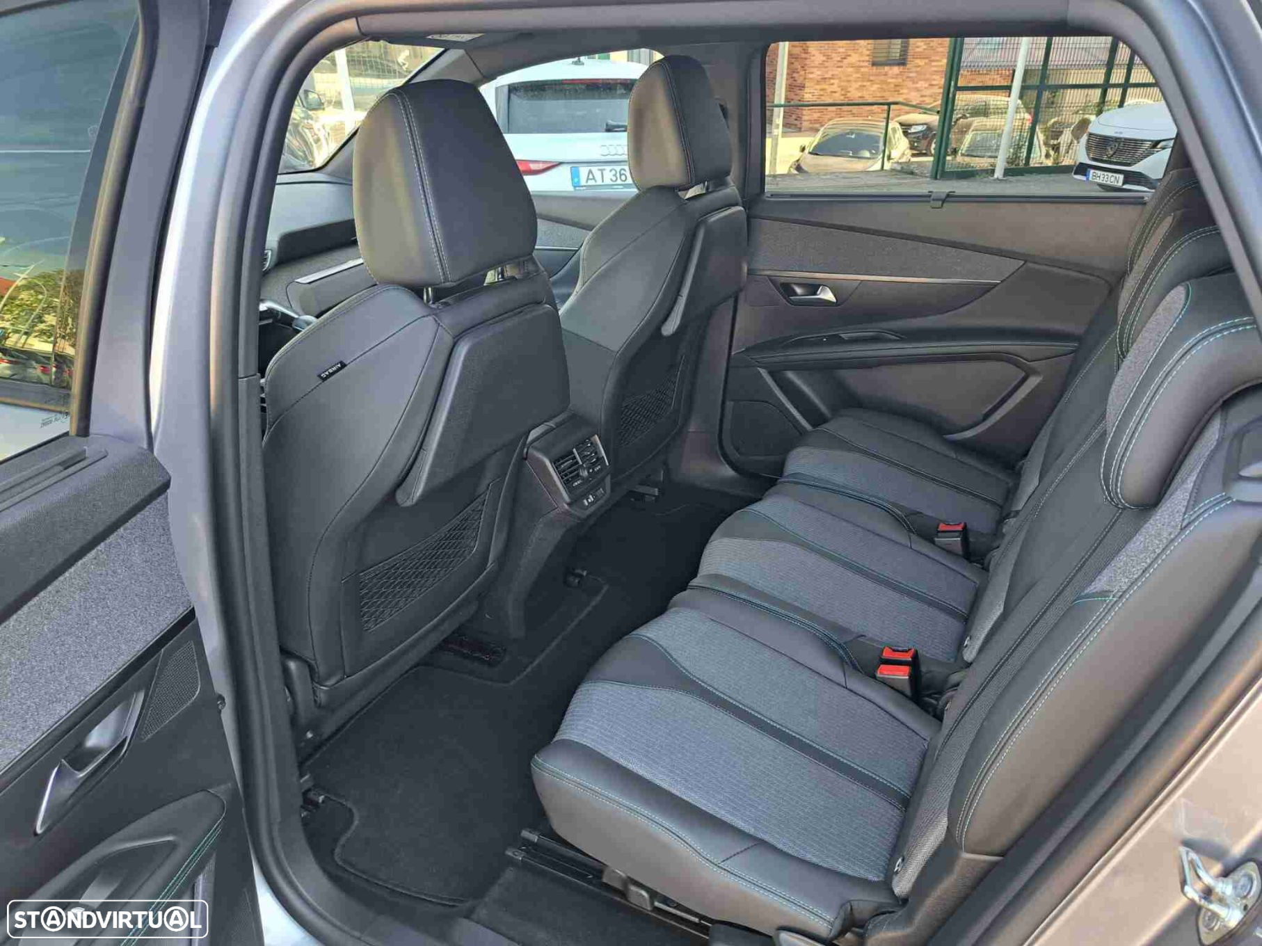 Peugeot 5008 1.2 PureTech Allure Pack - 12