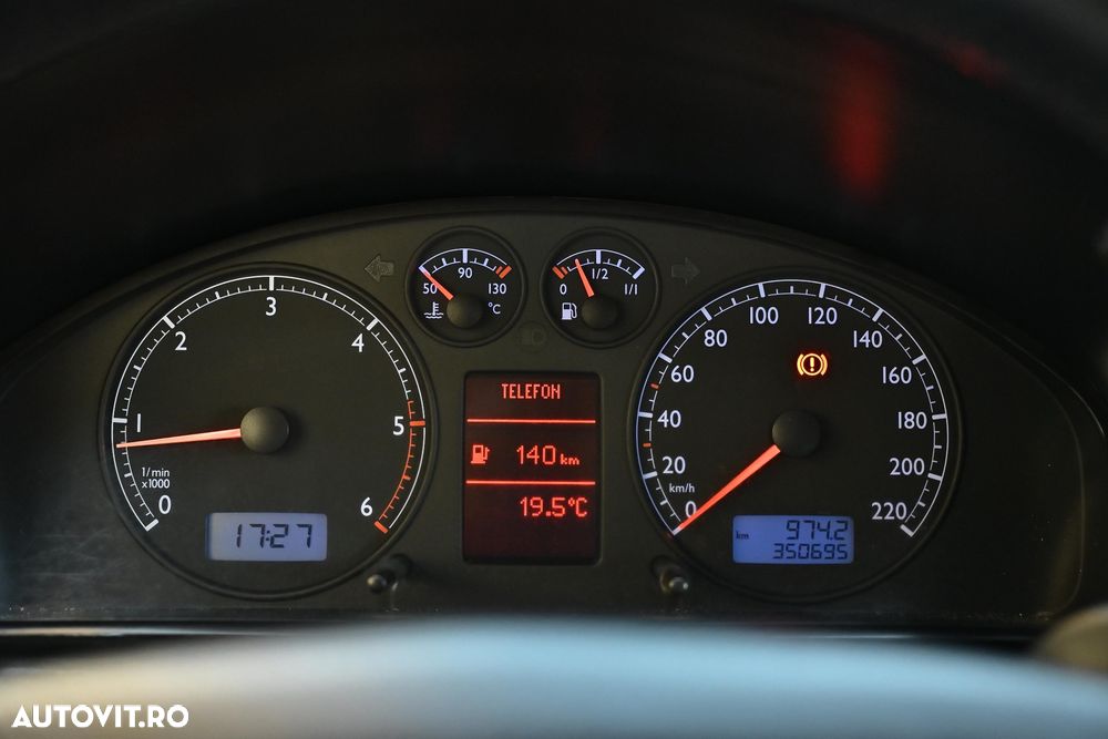 Volkswagen Multivan - 17