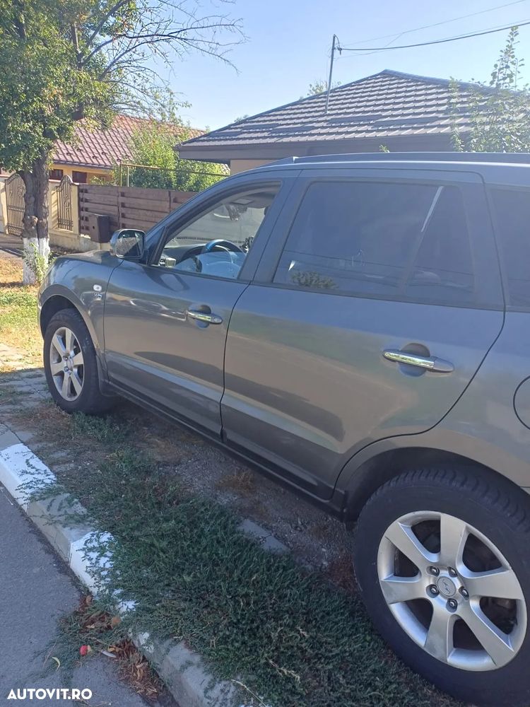 Hyundai Santa Fe 2.2 DSL VGT 5 SEATS 4WD - 2