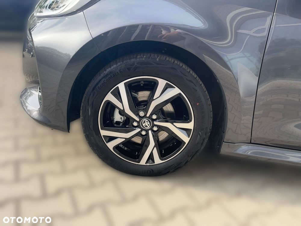 Toyota Yaris Hybrid 1.5 Style - 11