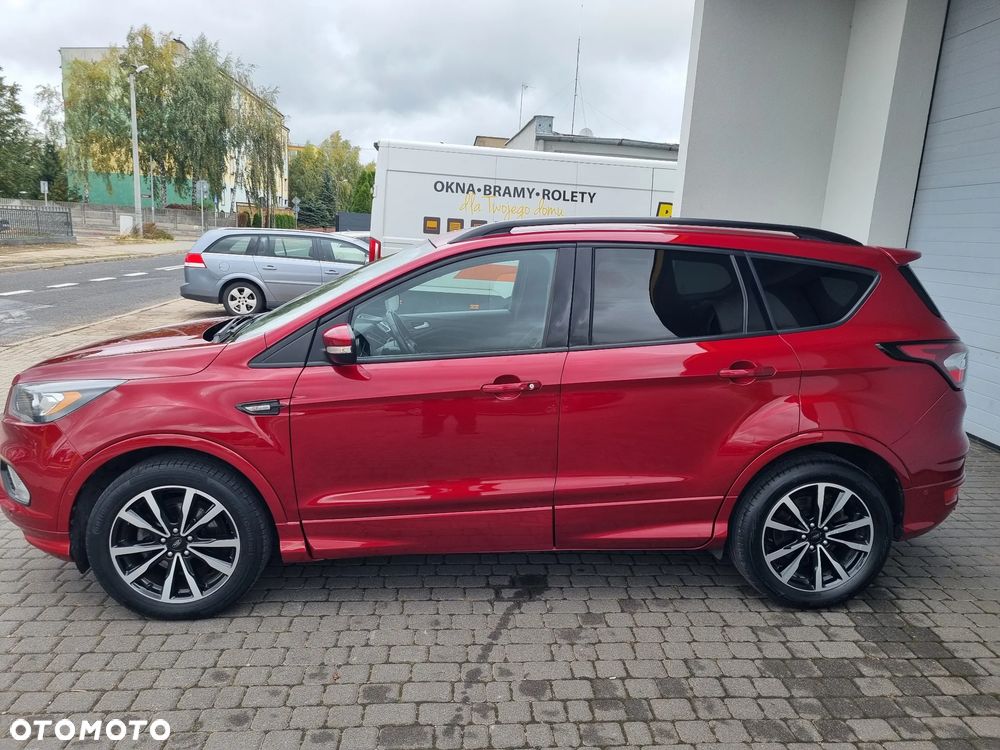 Ford Kuga 1.5 EcoBoost 2x4 ST-Line - 38