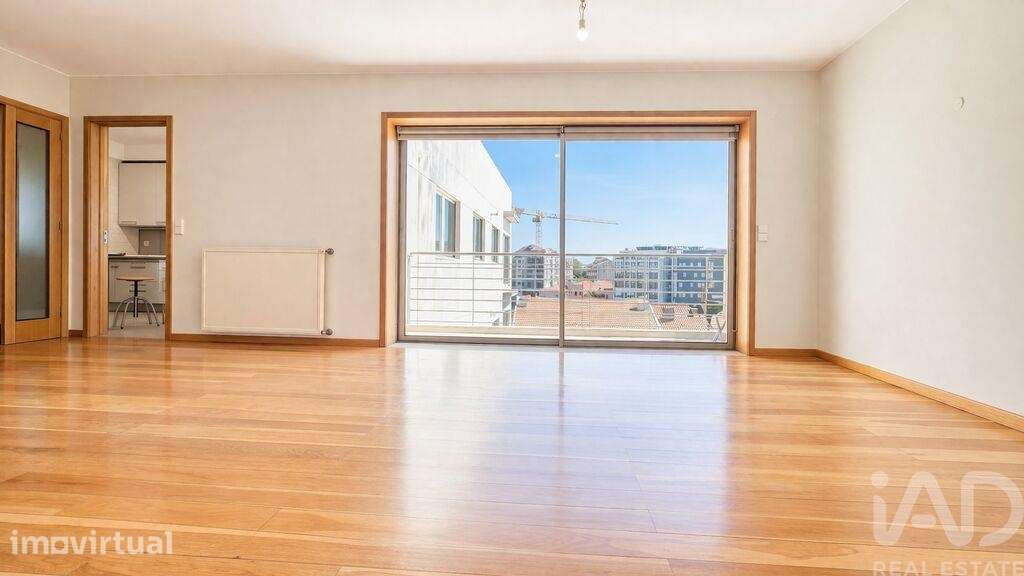 Apartamento T2 em Ramalde de 103,00 m2 - Grande imagem: 4/24