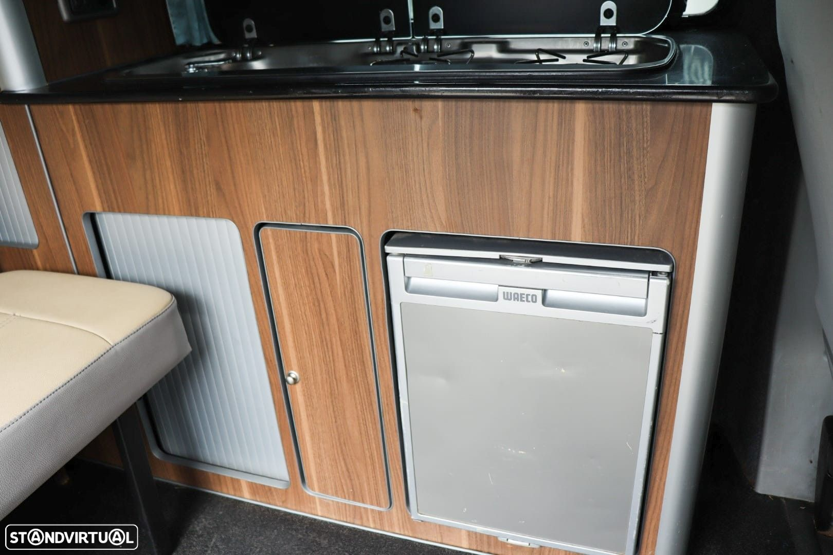 VW California Beach 2.0 TDI Beach Camper - 18