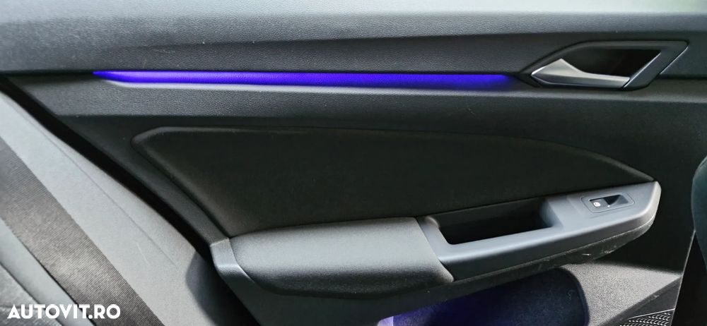 Volkswagen Golf ver-2-0-tdi-dsg-life - 18