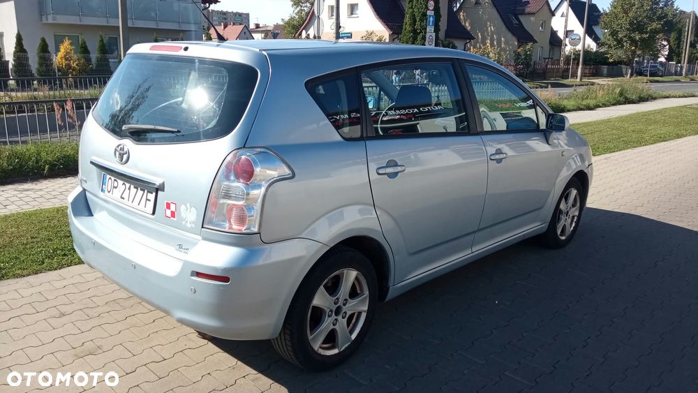 Toyota Corolla Verso 1.6 Luna - 3