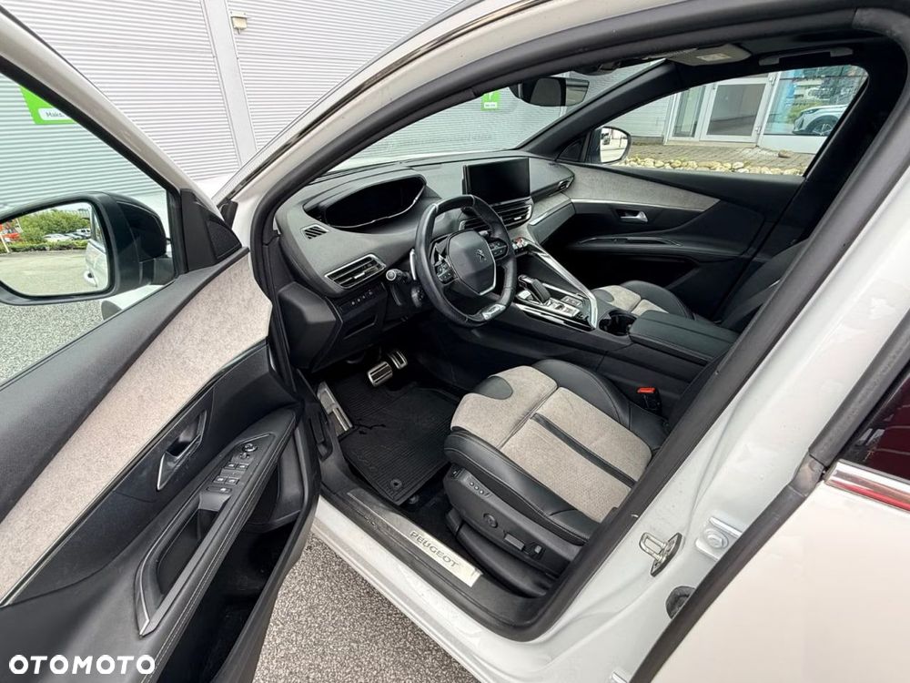 Peugeot 3008 1.6 PureTech HYbrid4 GT S&S EAT8 - 10
