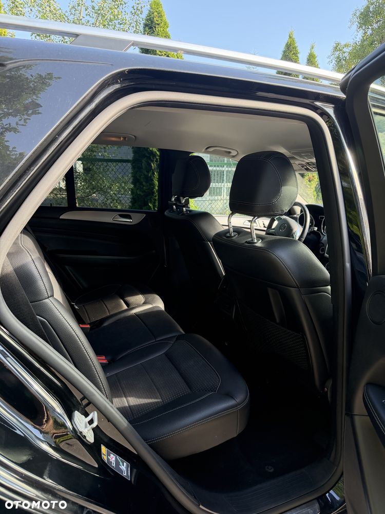 Mercedes-Benz ML - 7