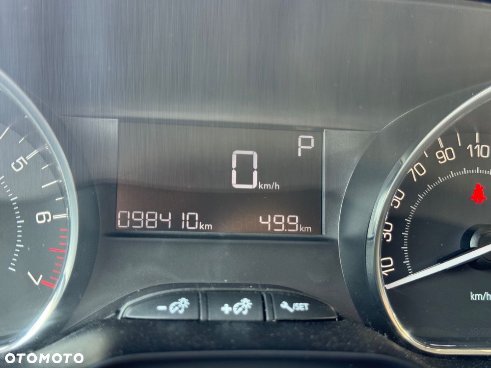 Peugeot 2008 - 19