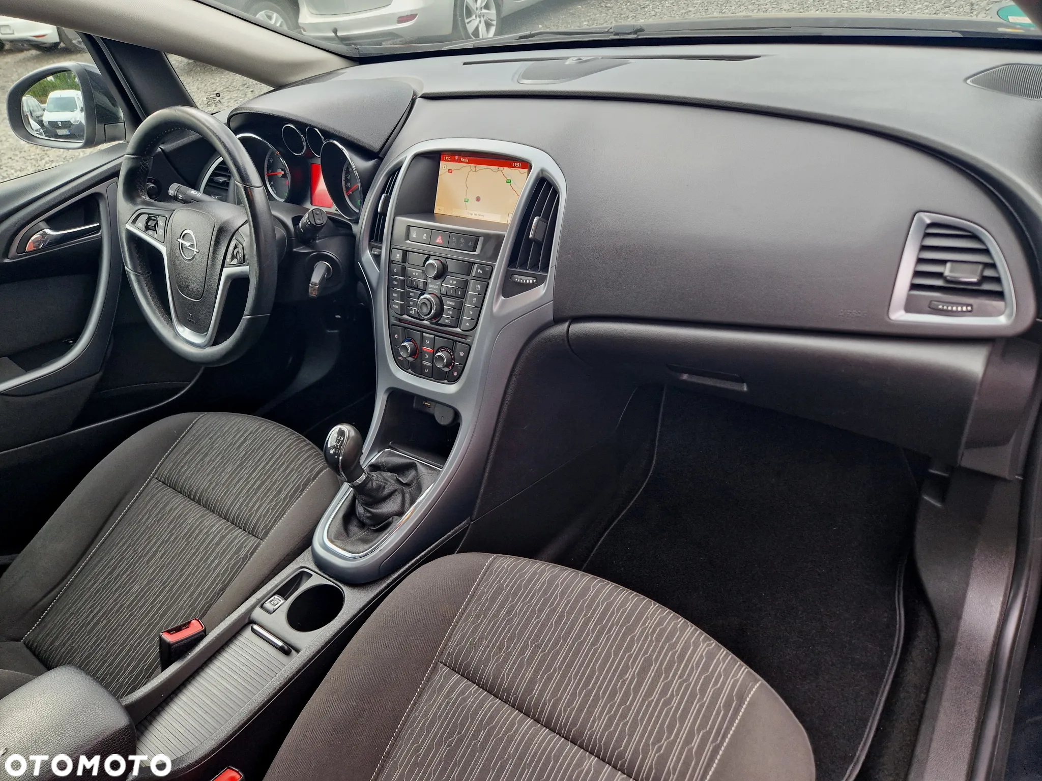 Opel Astra 1.4 Turbo Color Edition - 29