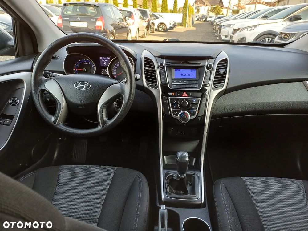 Hyundai i30 1.4 Classic + - 17