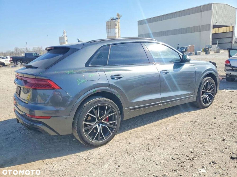 Audi Q8 - 4