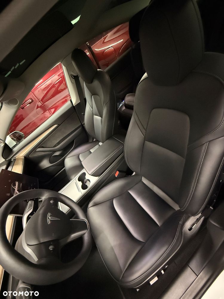Tesla Model 3 Long Range AWD - 26