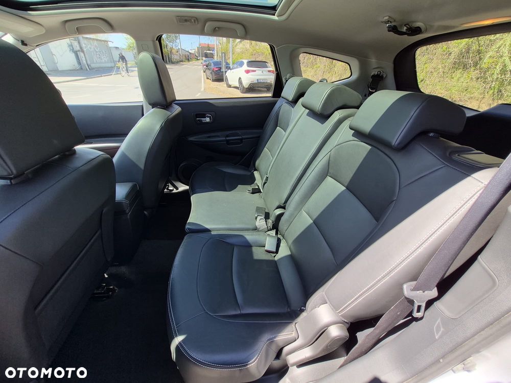 Nissan Qashqai+2 2.0 dCi DPF 4x4 tekna - 11
