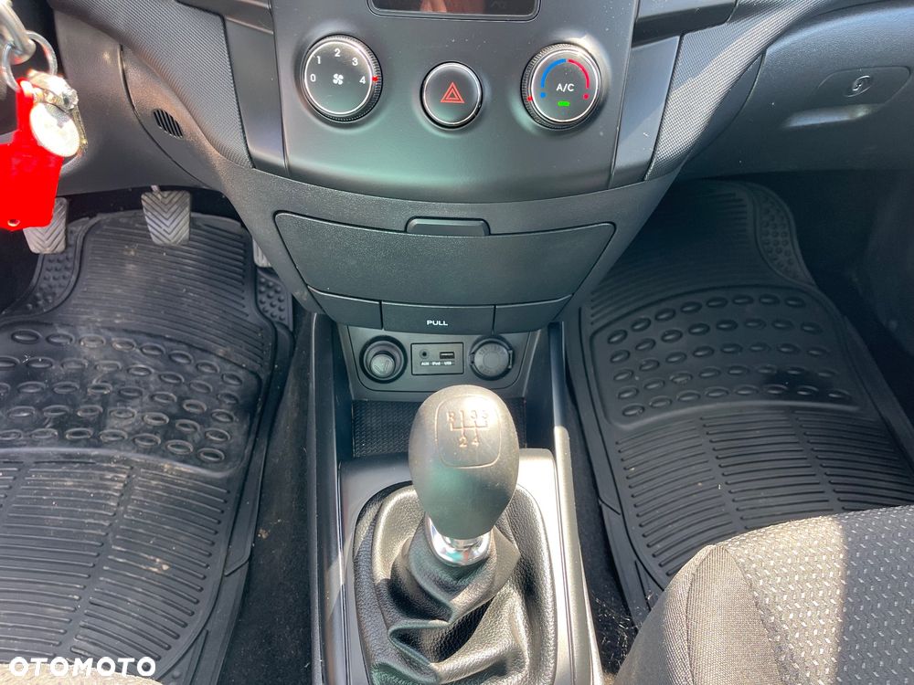Hyundai i30 1.4 FIFA WM Edition - 16