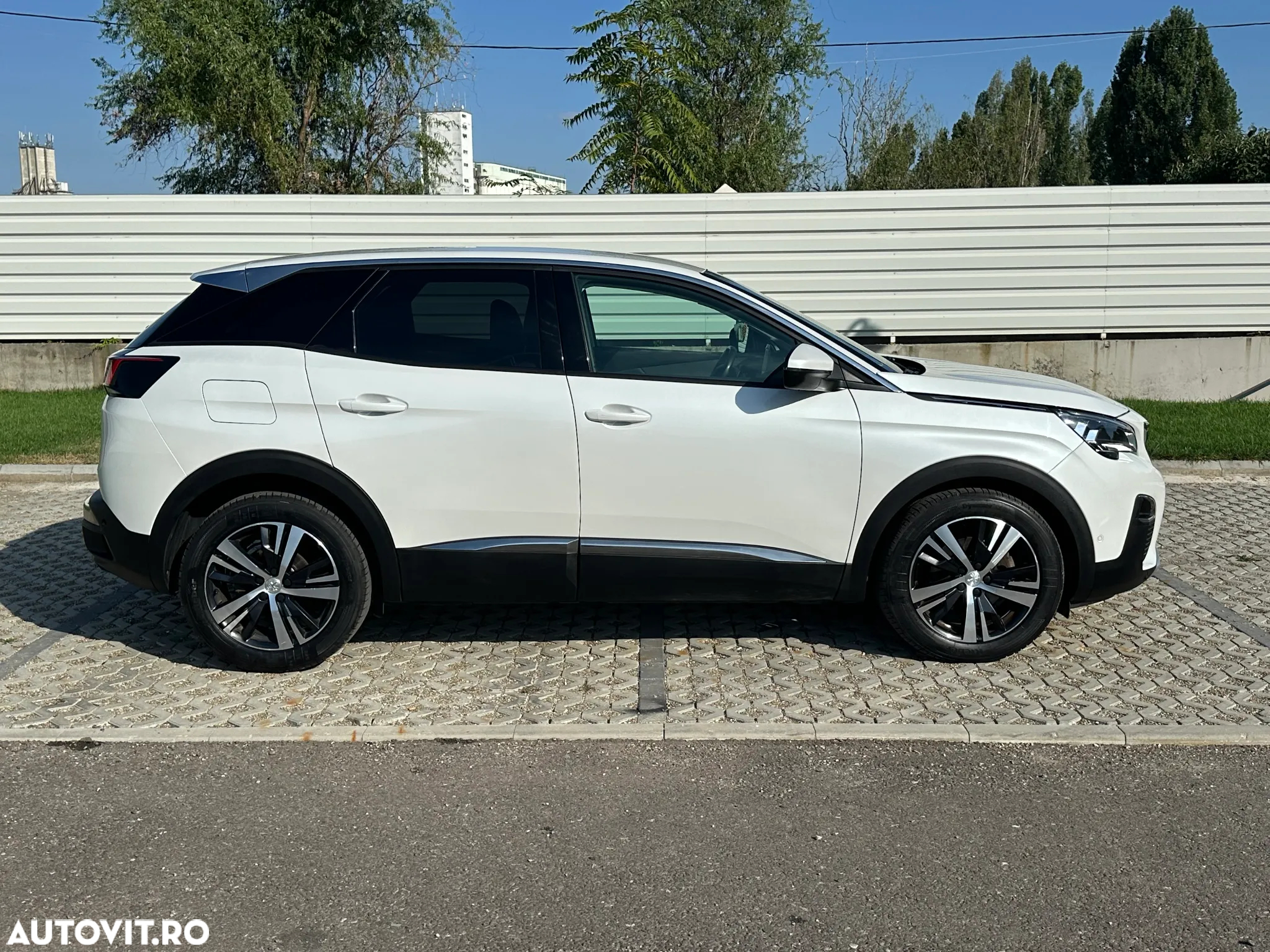 Peugeot 3008 - 12