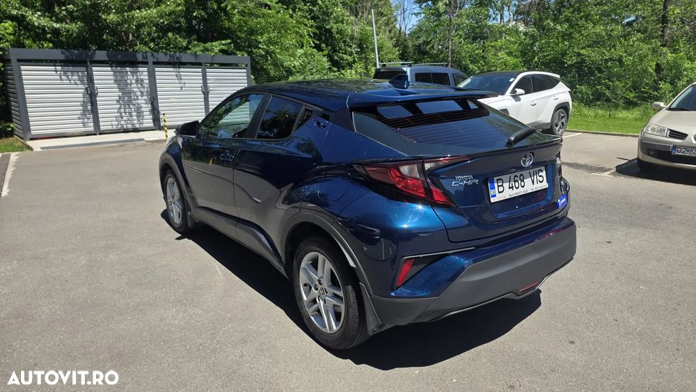 TOYOTA C-HR 2023 — imagine 3
