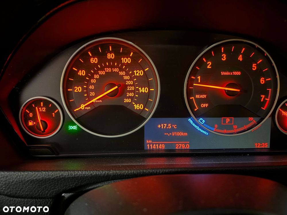 BMW Seria 3 320i xDrive - 10