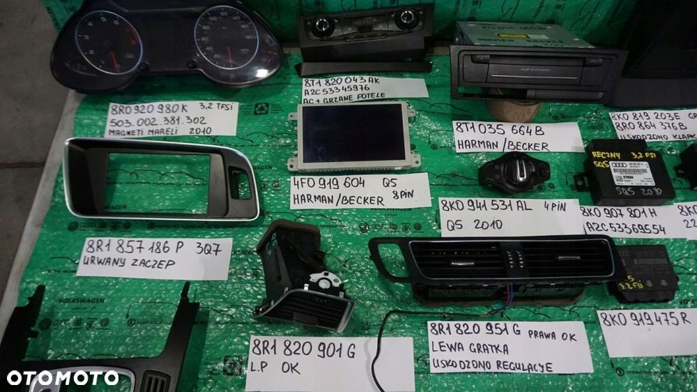 WŁĄCZNIK PRZYCISK ŚWIATEŁ AWARYJNYCH AUDI Q5 3.2 - 7