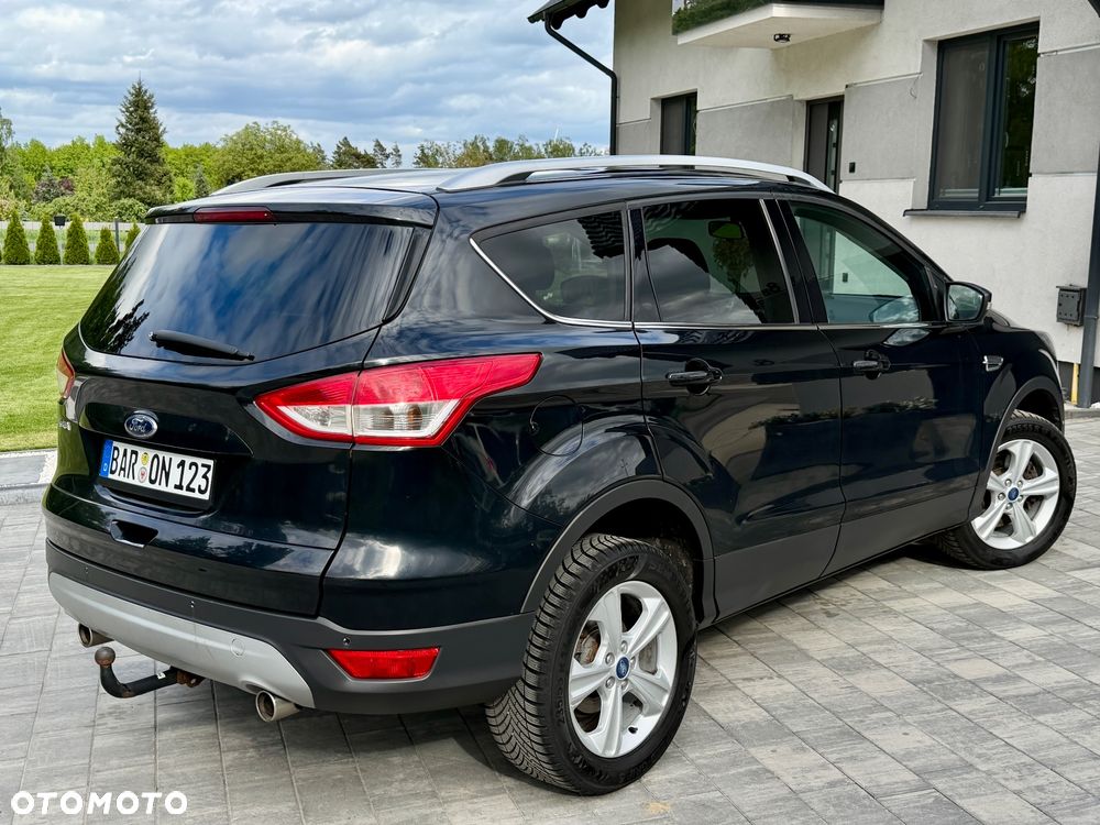 Ford Kuga 2.0 TDCi 4x4 Titanium - 4