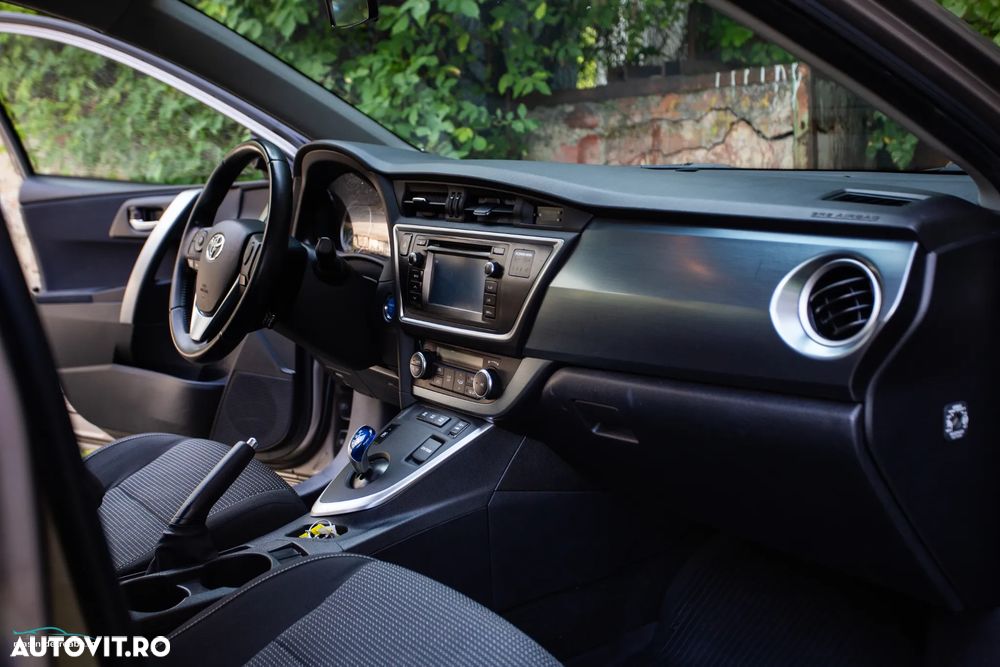 Toyota Auris - 19