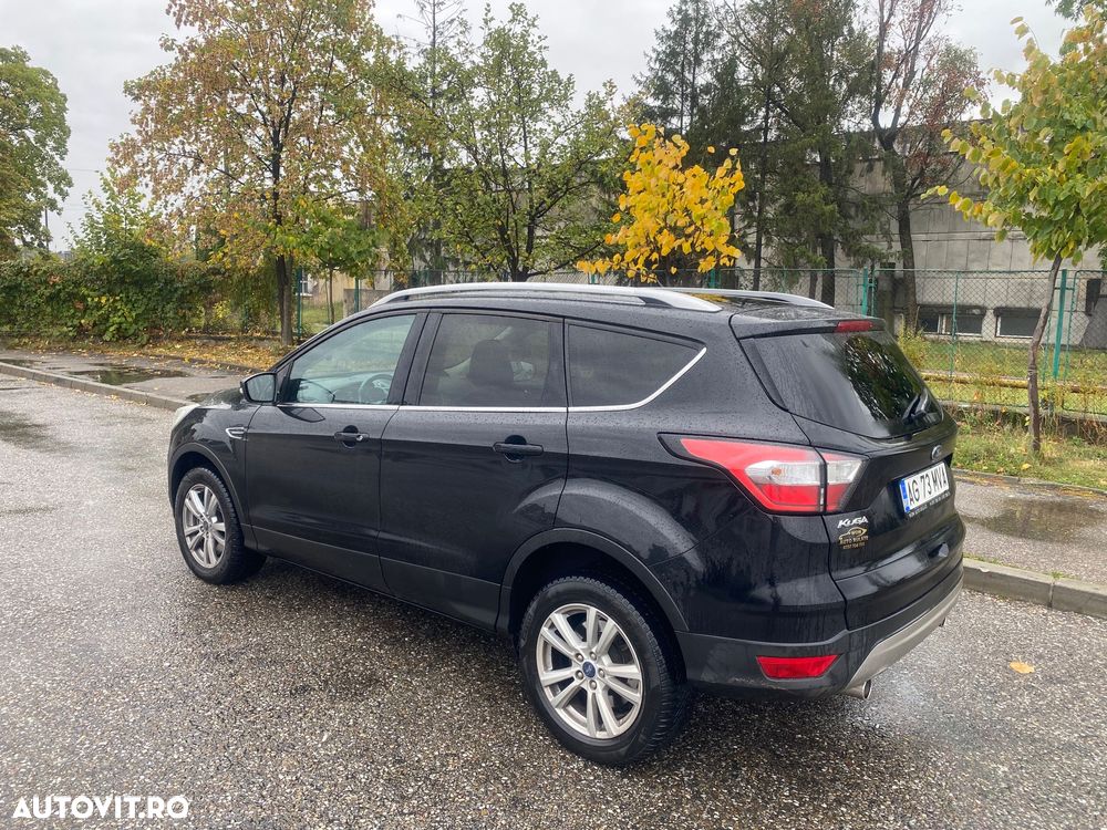 Ford Kuga - 4