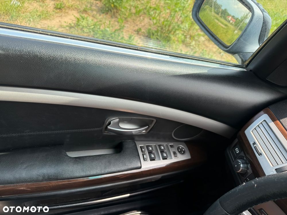 BMW Seria 7 - 18