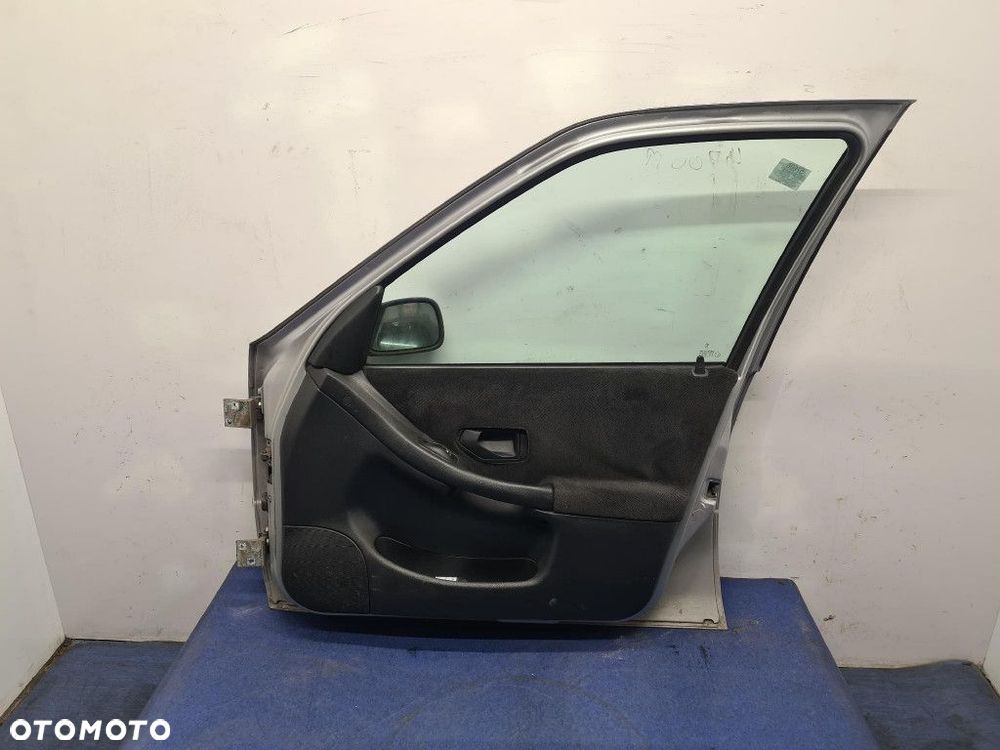 PEUGEOT 306 KOMBI DRZWI PRZÓD PRAWE - 8