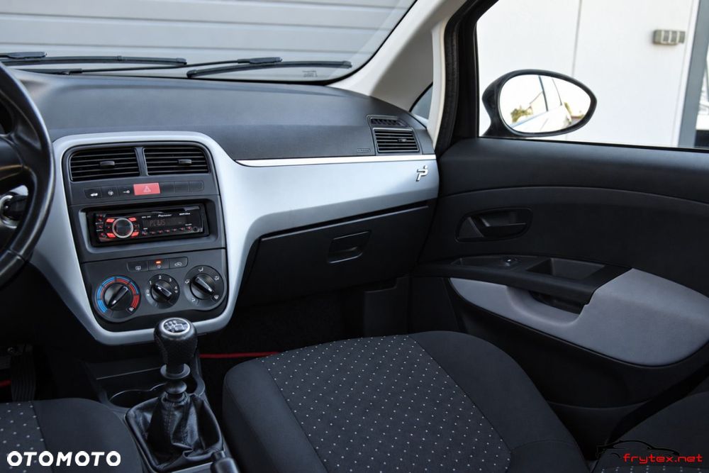 Fiat Grande Punto - 22
