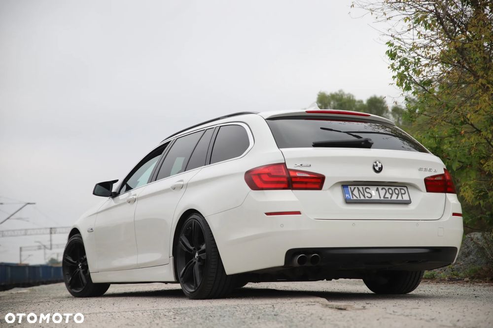 BMW Seria 5 525d xDrive - 6