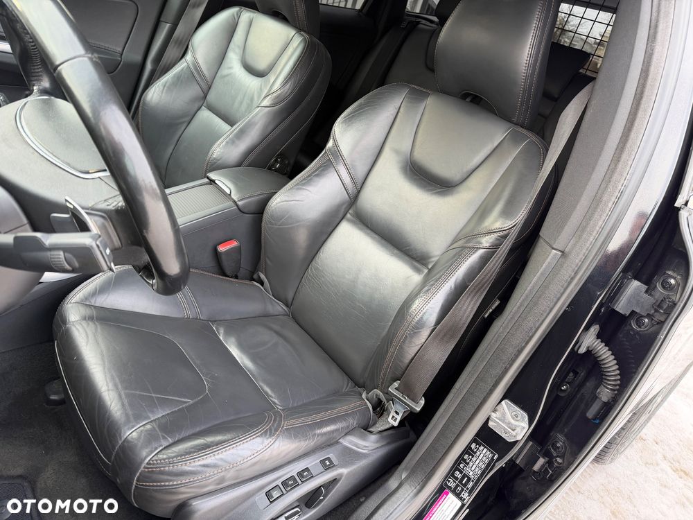 Volvo XC 60 D5 AWD Summum - 18