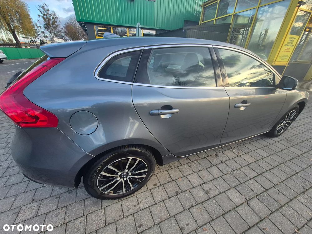 Volvo V40 D3 Inscription - 3