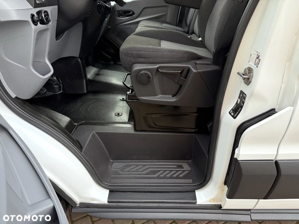 Ford Transit 2,2 L2H3 - 25