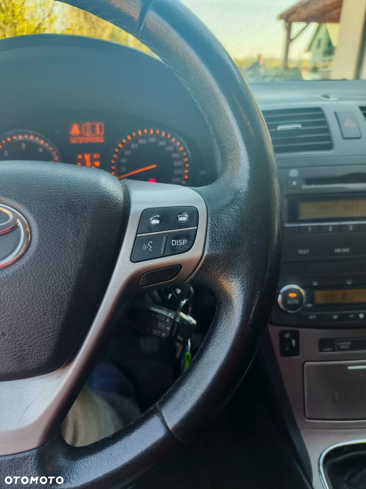 Toyota Avensis 2.0 D-4D - 9