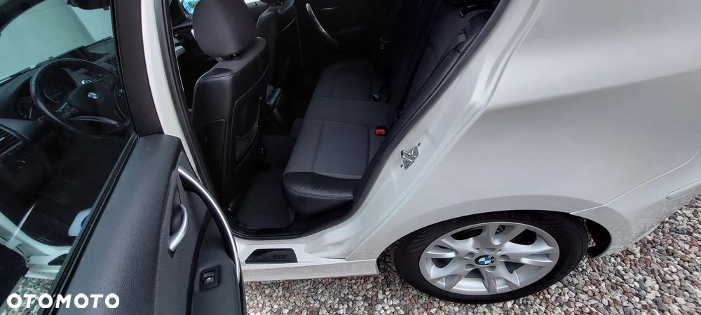 BMW Seria 1 120d - 21
