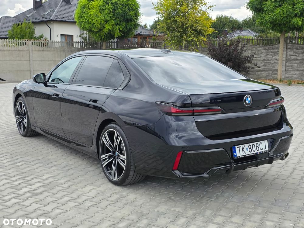 BMW Seria 7 740d xDrive mHEV sport - 7