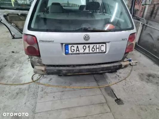 Volkswagen Passat - 11