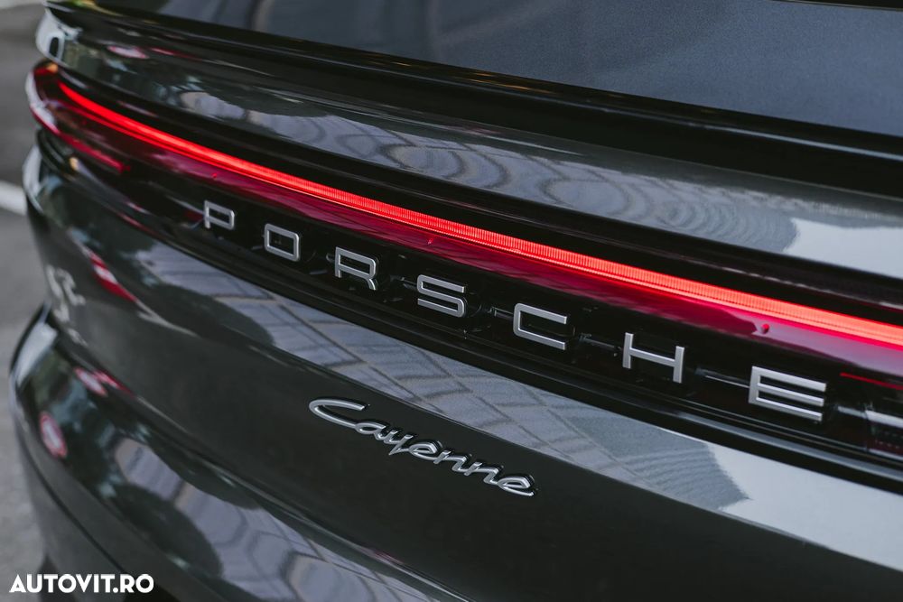 Porsche Cayenne Coupe E-Hybrid - 14