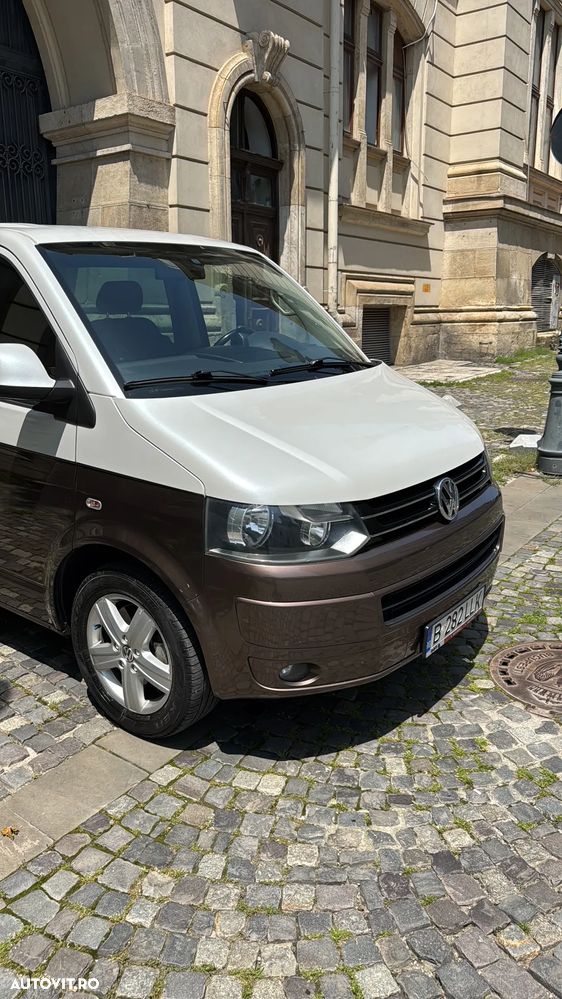 Volkswagen Multivan - 13