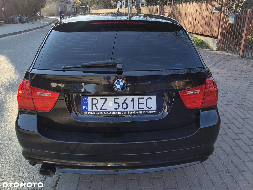 BMW Seria 3 320d Efficient Dynamics Edition - 4