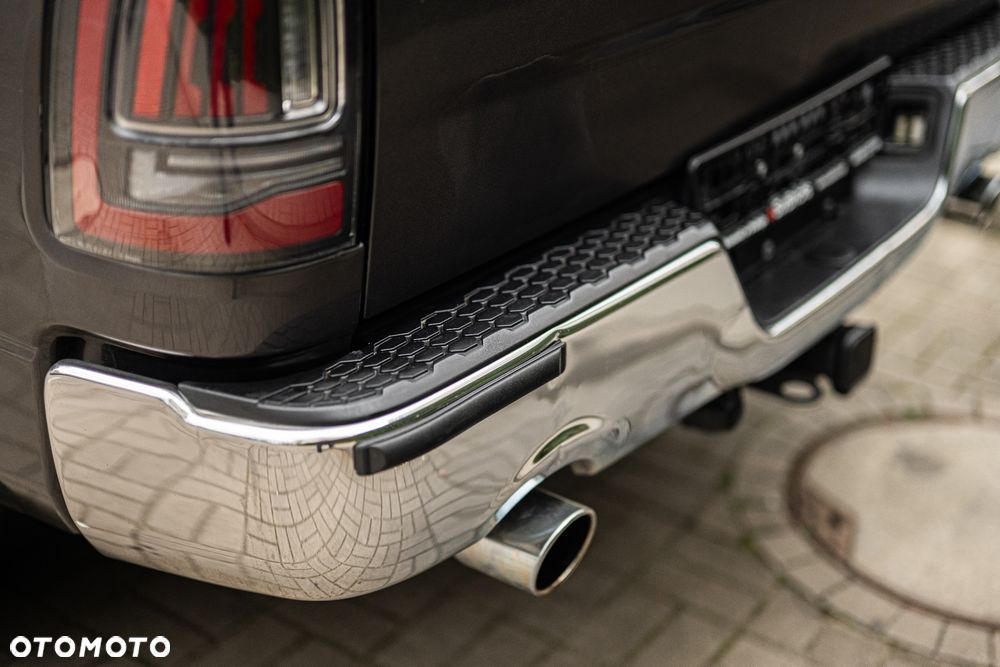 Dodge RAM 5.7 4x4 - 18