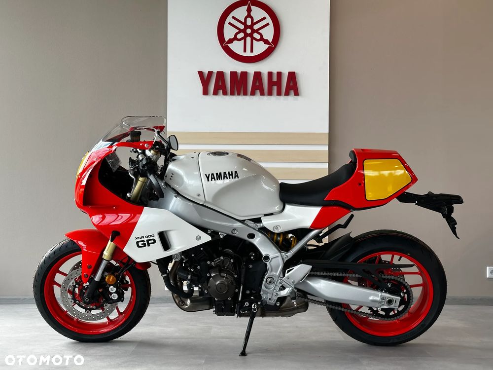 Yamaha XSR - 1