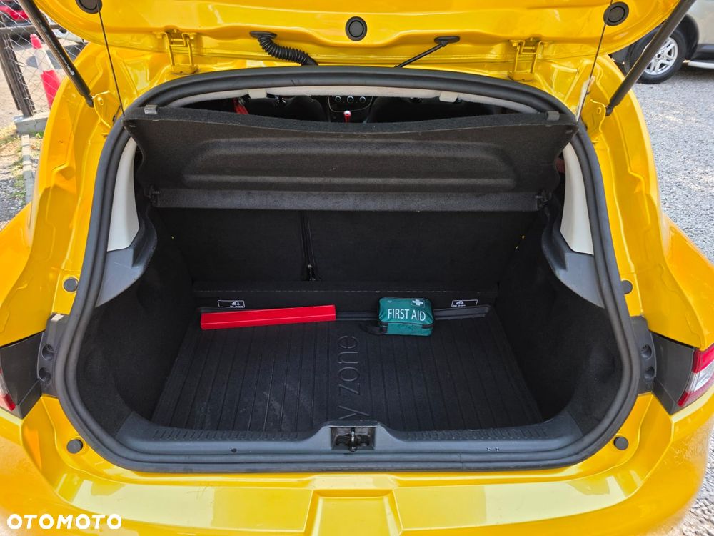 Renault Clio TCe 200 EDC Sport R.S - 25