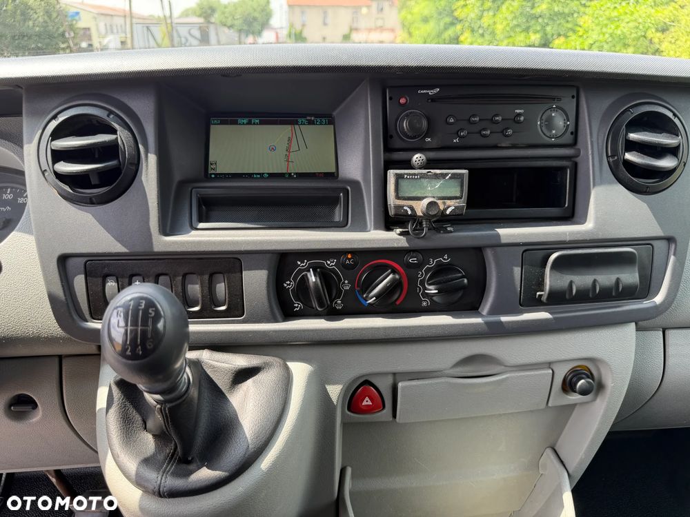Renault Master * 2.5 / 120KM * L1H1 * Furgon / Blaszak * - 37