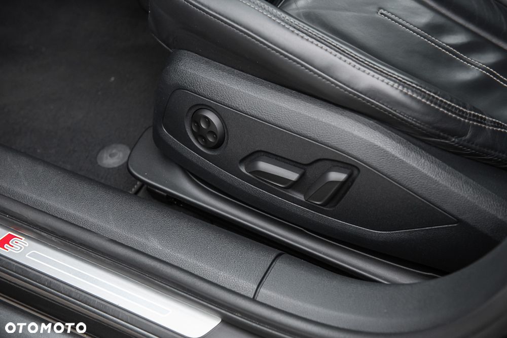 Audi A4 Avant 2.0 TDI ultra S tronic design - 20