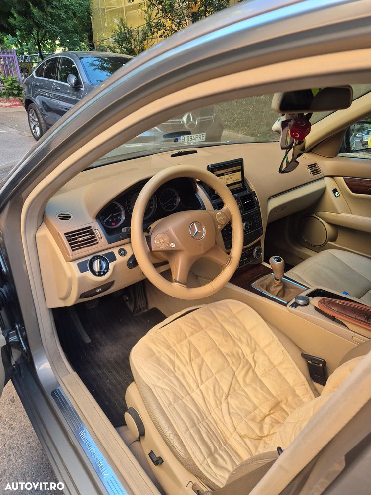 Mercedes-Benz C 200 - 5