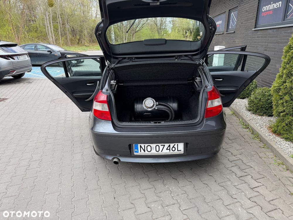 BMW Seria 1 116i - 10