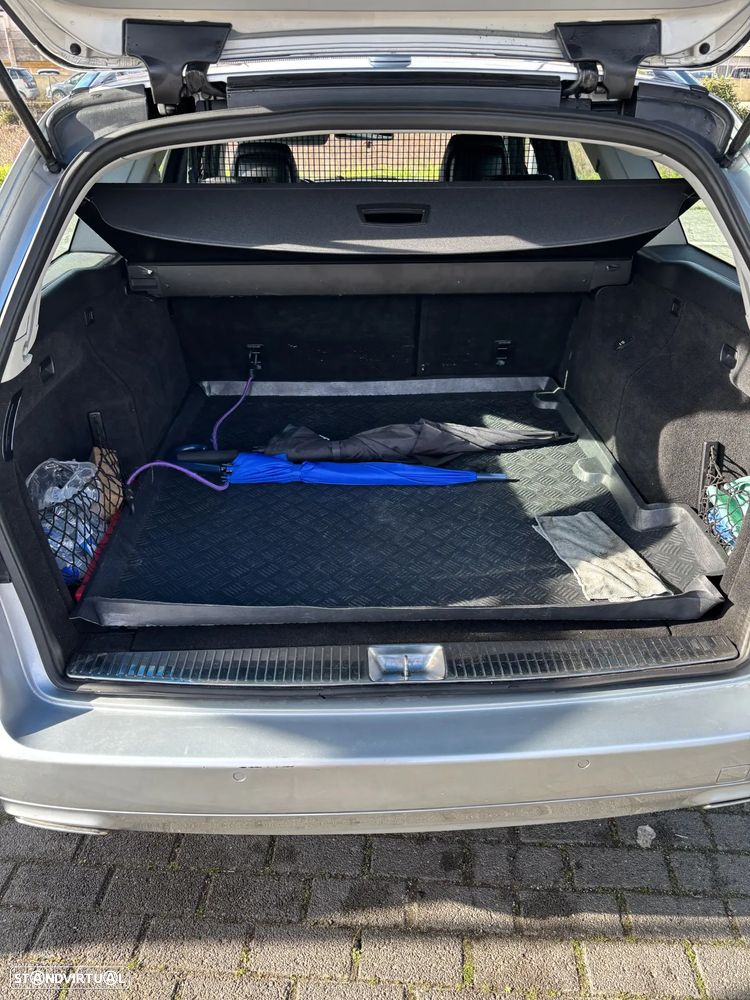 Mercedes-Benz E 300 Bluetec Hybrid Avantgarde - 9