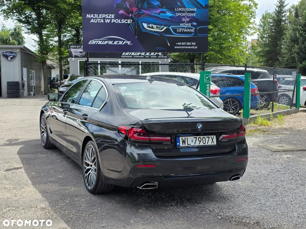 BMW Seria 5 520e Luxury Line - 10