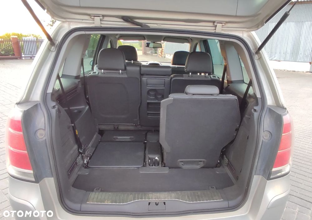Opel Zafira 1.9 CDTI Enjoy - 21
