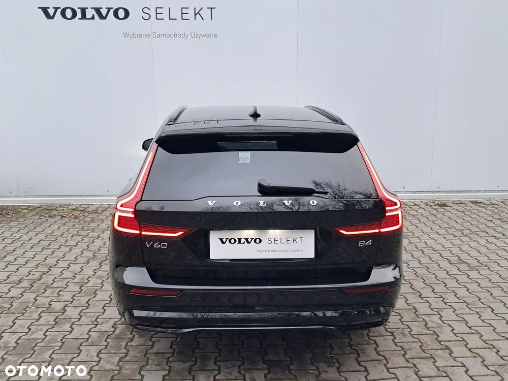 Volvo V60 B4 B Plus Dark - 8